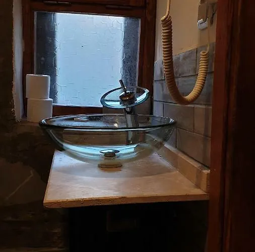 Sirin Ev Oda ve Kahvaltı 3*