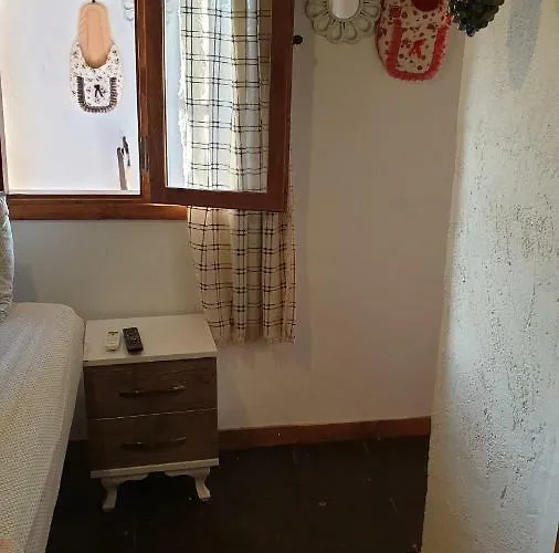 Oda ve Kahvaltı Sirin Ev 3*